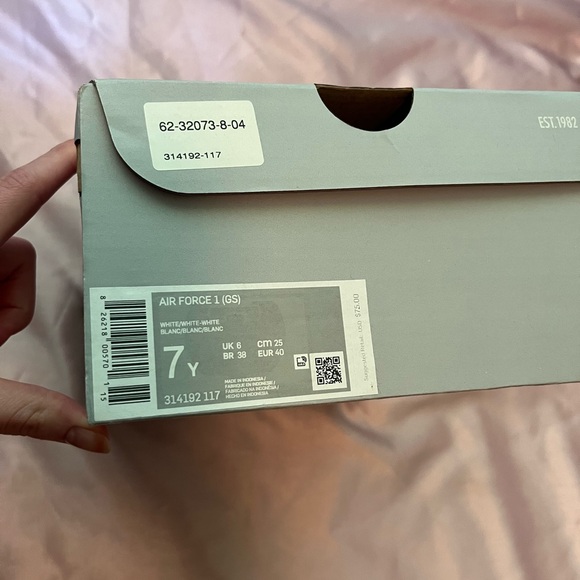 Nike Air Force 1 big kids NWT white - Picture 13 of 15